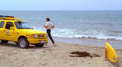 -[SIREN BLARES] - Baywatch