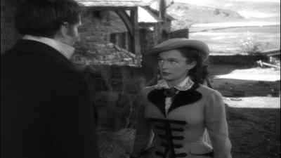 (siren blaring) - Wuthering Heights