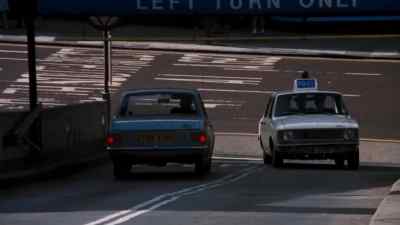 (SIREN WAILING) - Get Carter