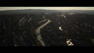 [siren wailing] - The Ripper