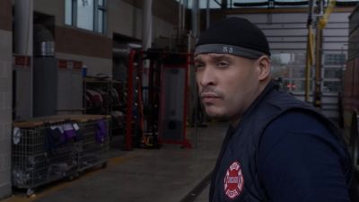 [siren wails] - Chicago Fire