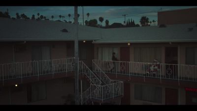 (SIRENS WAILING
IN THE DISTANCE) - Fargo