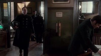 Sirs? I found the jeweler. - Murdoch Mysteries
