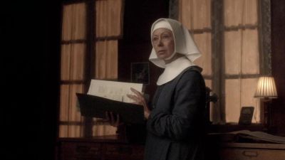 Sister Bernadette's suitcase. - Call the Midwife