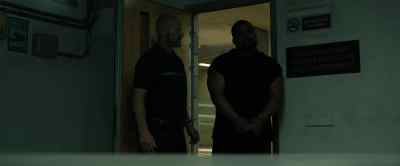Sit down. And no
messing around. - Den of Thieves 2: Pantera