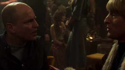 Sit down! I said sit down!
Hey, whoa. - Lost in London