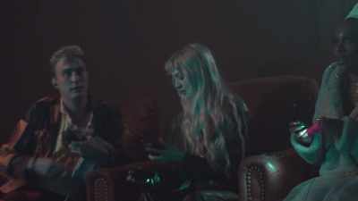 - Sit down. My God.
- Okay. - Living for the Dead