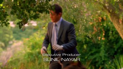 Sit down. Relax, okay? - CSI: Miami