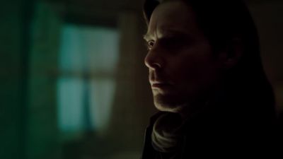Sit down. - 12 Monkeys