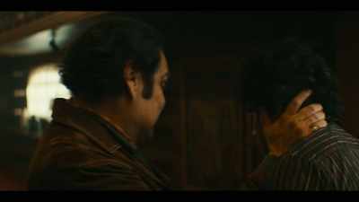 Sit down. - Narcos: Mexico