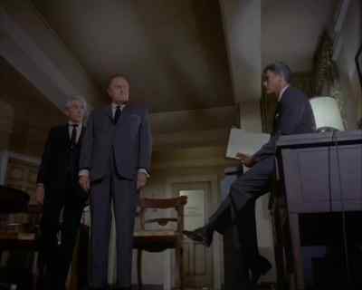Sit down, senator.
I prefer to stand. - Land of the Giants