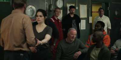 - Sit down. Sit down, you’re okay.
- Magnus... - The Rig