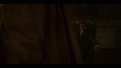 Sit down, Vicomtesse. - Dangerous Liaisons
