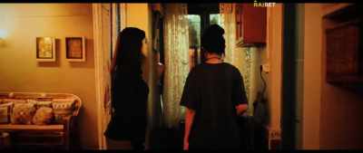 Sit in your lap and shout, - Badhaai Do