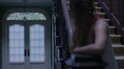 Sit right here.
Right there, right there... - Sharp Objects