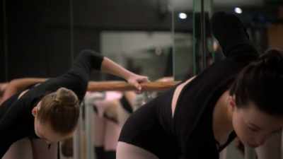 Six. And nice straight back. - Better Things