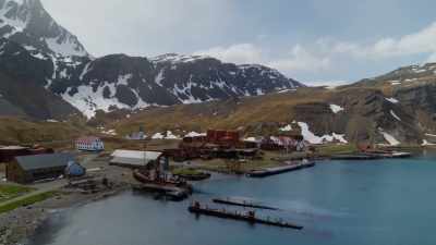 Six years after their daring
escape from the ice, - Shackleton: The Greatest Story of Survival