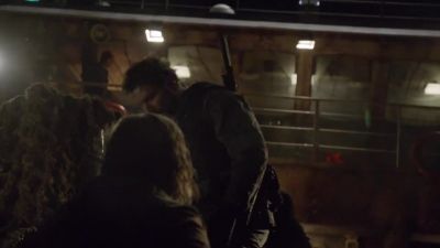 Slade, wait... - Arrow