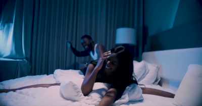 (slaps ringing)
- Whatta-cha. - 10 Reasons Why Men Cheat