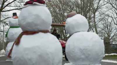 Slight left, we got the second
snowman around one o'clock. - To Have and to Holiday