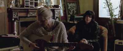 ♪ Slipping out
I caused you pain - Her Smell