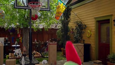 (slow-motion roar) - Liv and Maddie