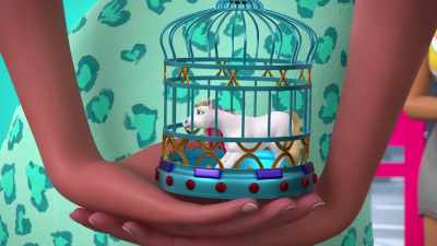 Small horse?
Like how small? - Barbie: A Touch of Magic