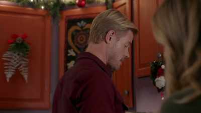 Small town Maine, heavy winters, - Jingle Bell Princess