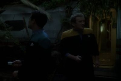 Smells like a garbage dump. - Star Trek: Deep Space Nine