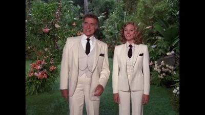 Smiles everyone smiles - Fantasy Island