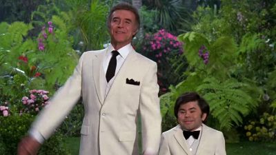 Smiles everyone smiles - Fantasy Island