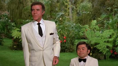 Smiles everyone smiles - Fantasy Island