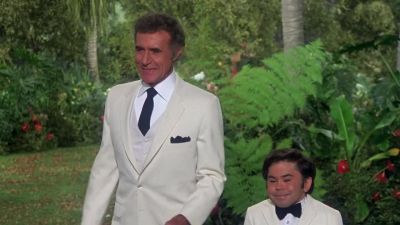 Smiles everyone Smiles - Fantasy Island