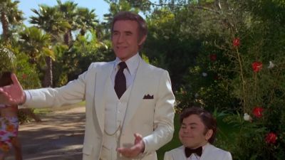 Smiles everyone Smiles - Fantasy Island