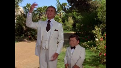 Smiles everyone Smiles - Fantasy Island