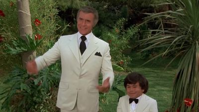 Smiles everyone smiles - Fantasy Island