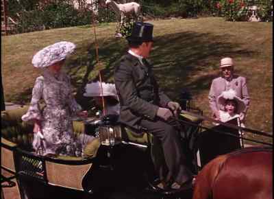 SMITH: Get in.
-I want to sit with the driver. - Meet Me in St  Louis