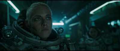 [Smith] Okay, hatch is sealed.
We're outside. - Underwater