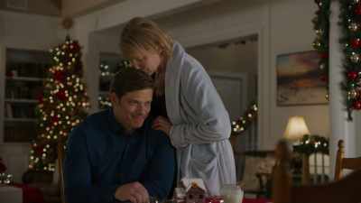 [smooch] - Time for Her to Come Home for Christmas