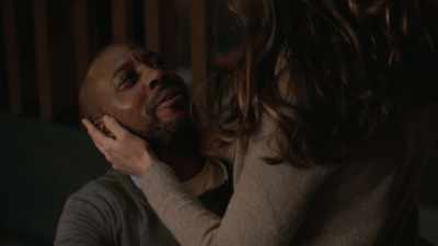 [Smooches] - The Walking Dead: World Beyond