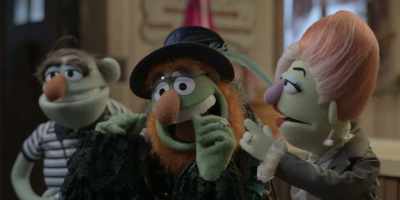 (SMOOCHES) - The Muppets Mayhem