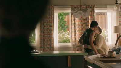 [smooching] - Everything's Gonna Be Okay
