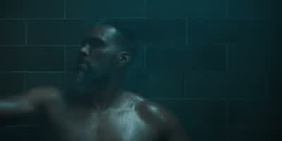 ♪ smooth sensual music ♪ ♪♪♪ - The Chi