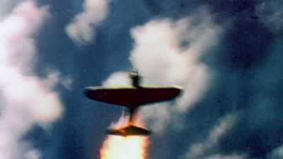 SN RIPPER: Coming towards
us was a Japanese plane, - The Pacific War in Color