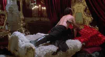 (Snarling and squealing) - Howling II: Stirba - Werewolf Bitch
