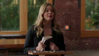 [sneezes] - Pretty Little Liars: The Perfectionists
