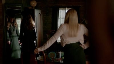 [Snickers] - The Vampire Diaries