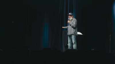 [sniffing] - David Cross: Oh Come On