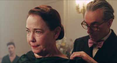 (sniffles, clears throat) - Phantom Thread