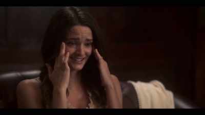 [sniffles] I'm a mess. [laughs] - The Haunting of Bly Manor